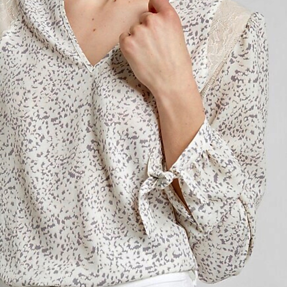 Express Shirt Blouse Printed Tie Cuff Lace Inset Top Sz. Small